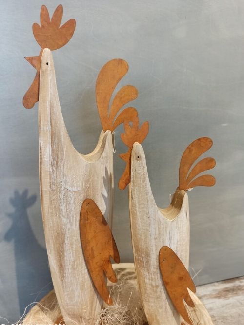 Coppia di galline in legno corten